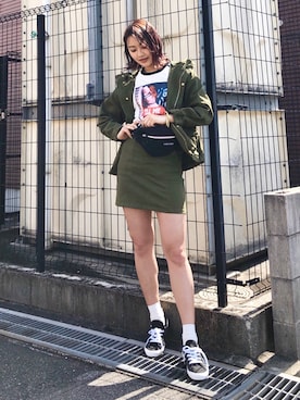 「しまむら（シマムラ）のアイテム（スニーカー）」を使った、しゅなたんさん（レディース・168cm）の春コーディネート