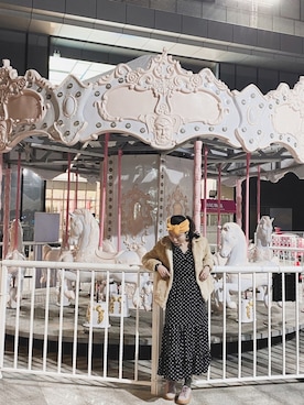 「GIVENCHY（ジバンシイ）のアイテム（ネックレス、ゴールド系）」を使った、Ni🇹🇼さん（レディース・158cm）の春コーディネート