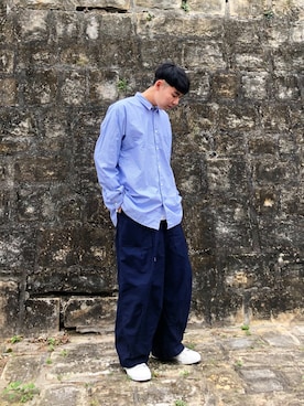 「BEAMS（ビームス）のアイテム（シャツ/ブラウス、ブルー系）」を使った、JJJJJさん（メンズ・182cm）の春コーディネート