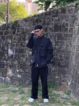 「TOGA PULLA（トーガ　プルラ）のアイテム（バッグ）」を使った、JJJJJさん（メンズ・182cm）の夏コーディネート