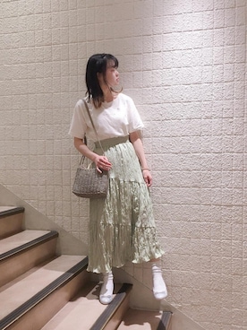 「ラメパンプス」｜マジェスティックレゴンルミネエスト新宿店スタッフさん（レディース・157cm）の春コーディネート