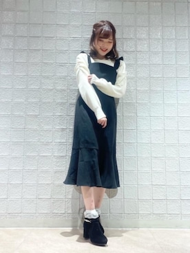 「肩フリル」｜「アイテム（ワンピース/ドレス）」を使った、マジェスティックレゴンルミネエスト新宿店スタッフさん（レディース・162cm）の冬コーディネート