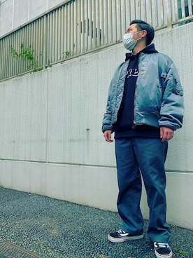 「アイテム（MA-1、シルバー系）」を使った、☆さん（メンズ・166cm）の冬コーディネート