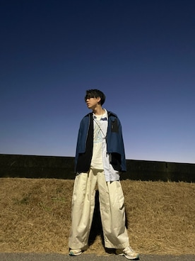 「青×白」｜「アイテム（ブルゾン）」を使った、KAKERUさん（メンズ・178cm）の冬コーディネート