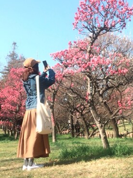 「花見」｜「アイテム（デニムジャケット）」を使った、ayaさん（レディース・157cm）の春コーディネート