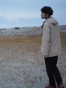 「WOOLRICH（ウールリッチ）のアイテム（マウンテンパーカー）」を使った、TAKEさん（メンズ・180cm）の冬コーディネート