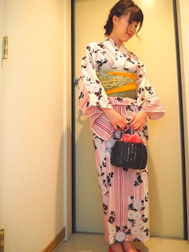 「サンシャインのアイテム（浴衣、レッド系）」を使った、やまきゃわさん（レディース・157cm）の夏コーディネート
