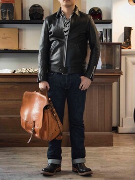 「VINTAGE（ヴィンテージ）のアイテム（メッセンジャーバッグ）」を使った、meitefuさん（メンズ・175cm）の夏コーディネート