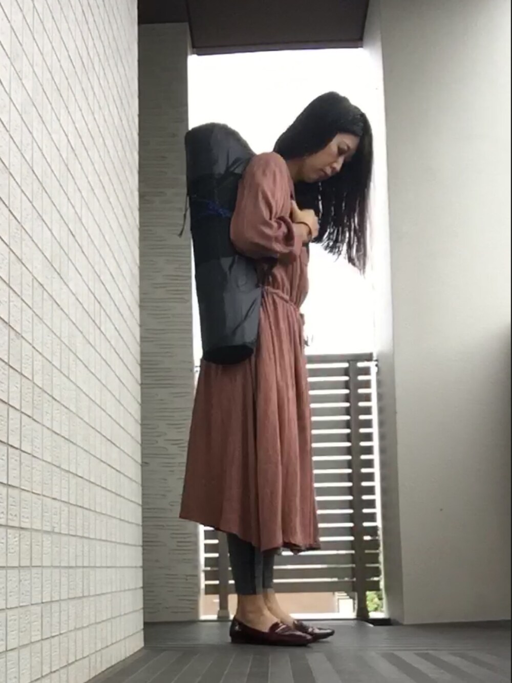 「YOGA、onepiece、きれいめカジュアル、VINTAGE、sporty」｜「no brandのアイテム（ワンピース、レッド系）」を使った、Ikuppyさん（レディース・160cm）の夏コーディネートの1枚目の写真