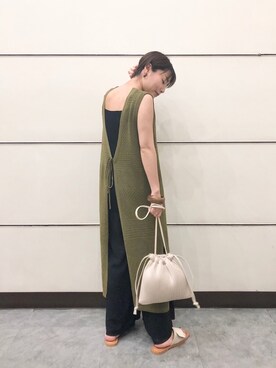 「LOWRYS FARM（ローリーズファーム）のウッドバングル　880326（バングル/リストバンド）」を使った、Akihooooo!さん（レディース・153cm）の春コーディネート