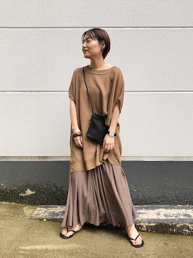 「LOWRYS FARM（ローリーズファーム）のウッドバングル　880326（バングル/リストバンド）」を使った、Akihooooo!さん（レディース・153cm）の春コーディネート