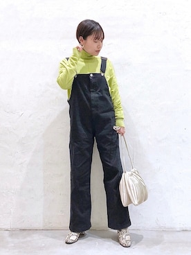 「yuw（ユウ）のアイテム（オールインワン・サロペット）」を使った、Akihooooo!さん（レディース・153cm）の冬コーディネート