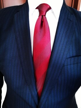 「アイテム（ネクタイ、レッド系）」を使った、豚麺さん（メンズ・172cm）の春コーディネート