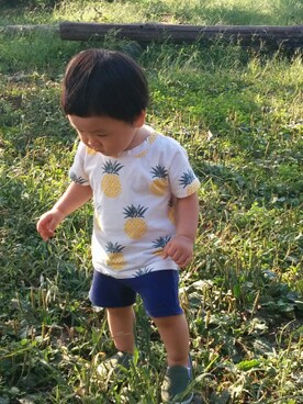 「no brand（ノーブランド）のアイテム（Tシャツ/カットソー、ホワイト系）」を使った、てこまるさん（キッズ・70cm）の秋コーディネート