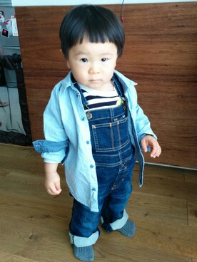 「babyGAP（babyGAP）のアイテム（サロペット/オーバーオール、ブルー系）」を使った、てこまるさん（キッズ・70cm）の秋コーディネート