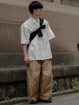 「SHINYAKOZUKA（シンヤコヅカ）のアイテム（チノパンツ）」を使った、RIKUさん（メンズ・171cm）の夏コーディネート