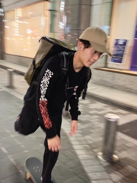 「VOLCOM」｜「アイテム（スウェット）」を使った、murasaki_officialさん（メンズ・170cm）の秋コーディネート