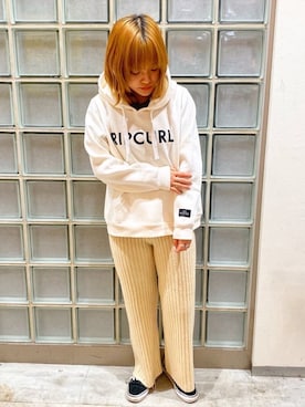 「rip curl（リップカール）のアイテム」を使った、murasaki_officialさん（レディース・154cm）の秋コーディネート