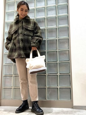 「スタッフコーデ」｜「アイテム（その他アウター）」を使った、murasaki_officialさん（レディース・165cm）の秋コーディネート