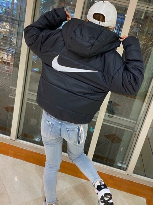 Murasaki Staff ムラサキスポーツonline Store Nikeのダウンジャケット コートを使ったコーディネート Sciaky