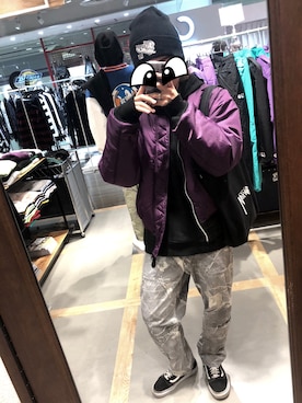 「XLARGE（エクストララージ）のアイテム（MA-1）」を使った、ポコパンさん（メンズ・171cm）の冬コーディネート
