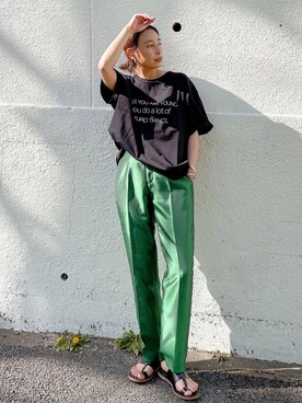 「クレドナ」｜「アイテム（スラックス）」を使った、YURIさん（レディース・155cm）の春コーディネート