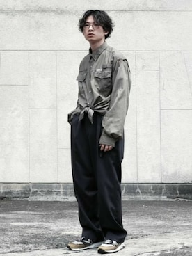「BLACK&BLUE（ブラックアンドブルー）のアイテム（スラックス）」を使った、takuya matsudaさん（メンズ・169cm）の夏コーディネート