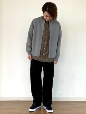 「SENSE OF PLACE by URBAN RESEAR」｜「アイテム（スリッポン）」を使った、kajiさん（メンズ・179cm）の秋コーディネート