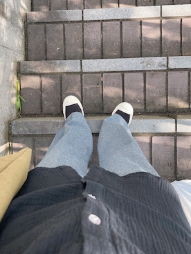 「CONVERSE（コンバース）の【CONVERSE】コンバース BIG C FG T-STRAP OX（スニーカー、ブラック系）」を使った、Tさん（レディース・150cm）の春コーディネート