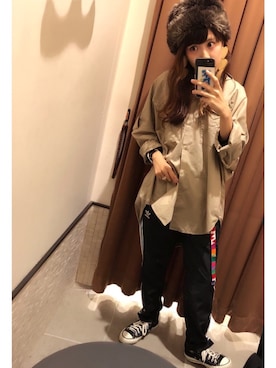 「CONVERSE（コンバース）のCONVERSE コンバース オール スター オックス / ALL STAR OX(BLACK) 32160321（スニーカー）」を使った、えりんこりにすたさん（レディース・156cm・20代）の秋コーディネート