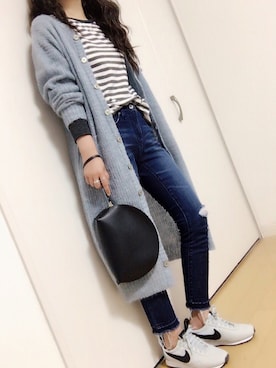 「coca（coca）（コカ）のアイテム（クラッチバッグ）」を使った、めるもさん（レディース・158cm）の春コーディネート