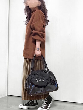 エナメルトートバッグを使った人気ファッションコーディネート Wear