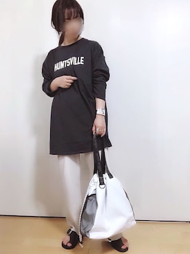「バックロゴ」｜「アイテム（アクセサリー）」を使った、めるもさん（レディース・158cm）の春コーディネート