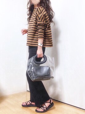 「petitcro（プティクロ）のpetitcro  ワイドバングル PCKB1901001（バングル/リストバンド）」を使った、めるもさん（レディース・158cm）の秋コーディネート