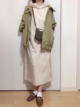 「MAYSON GREY（メイソングレイ）の【socolla】バックプリーツワンピース（ワンピース）」を使った、めるもさん（レディース・158cm）の春コーディネート