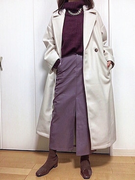 「レザースカート」｜「アイテム（チェスターコート）」を使った、めるもさん（レディース・158cm）の秋コーディネート