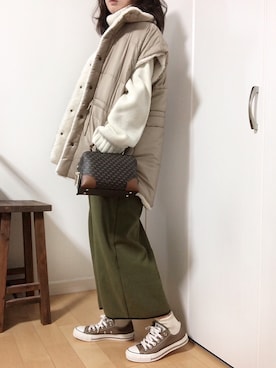 「リバーシブル」｜「アイテム（ダウンベスト）」を使った、めるもさん（レディース・158cm）の冬コーディネート