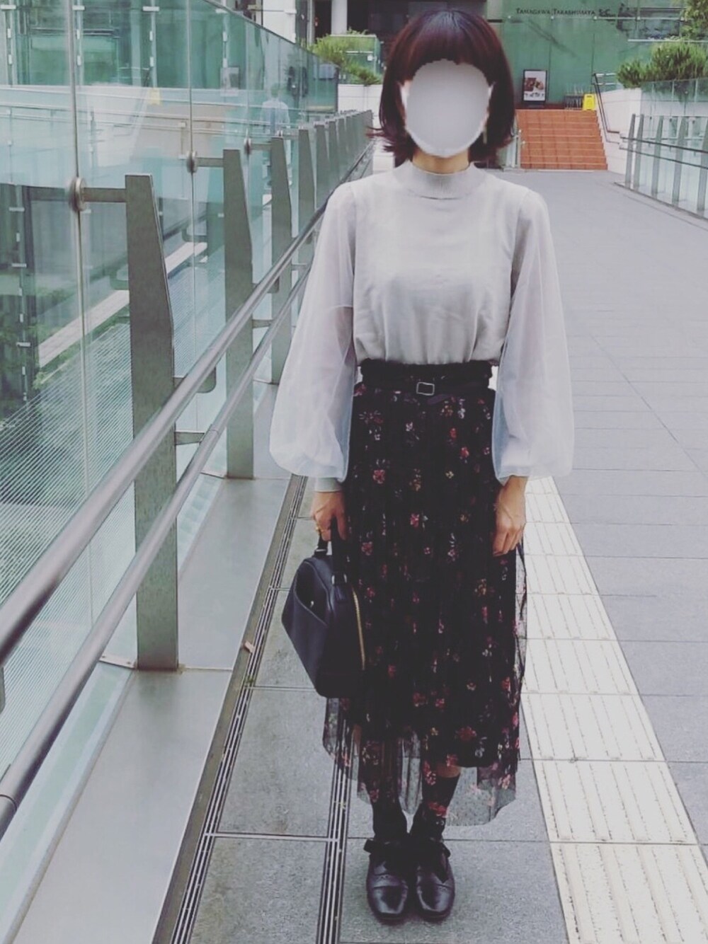 「ミントグリーン、花柄、チュールスカート、春」｜「BEAMS HEARTのアイテム（スカート、ブラック系）」を使った、ゆさん（レディース・158cm）の夏コーディネートの1枚目の写真