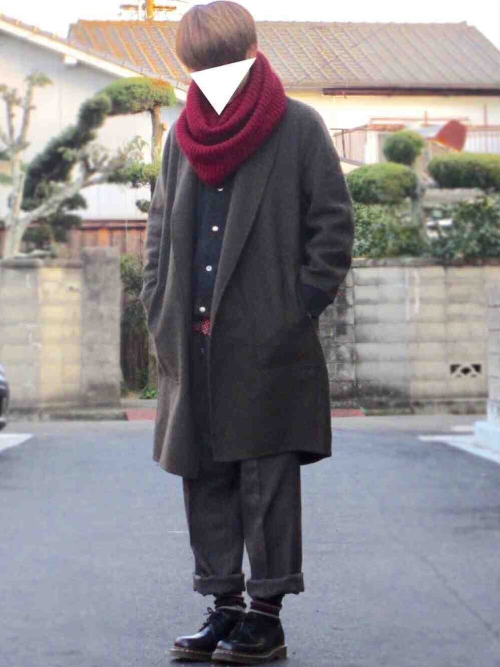 「プチプラ、UNIQLO、GU、ロングコート、スヌード、古着、スラックス、コーチジャケット、ガウン、アウターONアウター」｜「UNIQLOのWOMEN ダブルフェイスラップコート（その他アウター、グリーン系）」を使った、れいえるさん（メンズ・172cm）の冬コーディネートの1枚目の写真