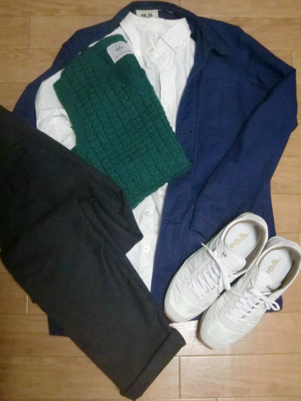 「カジュアル、orslow、GOLA、DRESSTERIOR、秋 冬、マルチサイズ」｜「ZOZOのオックスフォードシャツ[MEN]（シャツ/ブラウス、ホワイト系）」を使った、RYOさん（メンズ・172cm）の秋コーディネートの1枚目の写真