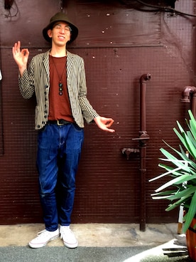 「bit blue（ビットブルー）のアイテム」を使った、ジャン･ピエール･渡部さん（メンズ・180cm）の春コーディネート