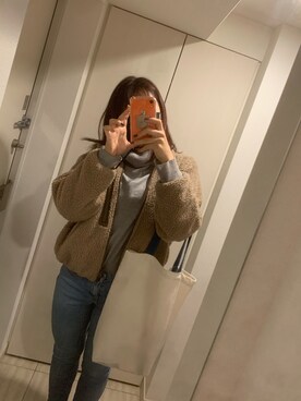 「GORGE（ゴージ）のアイテム（ニット/セーター、グレー系）」を使った、あやまんさん（レディース・163cm）の春コーディネート