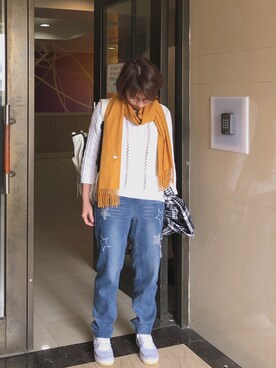 「Abercrombie&Fitch（アバークロンビーアンドフィッチ）のアイテム（ニット/セーター）」を使った、jNさん（レディース・158cm）の冬コーディネート