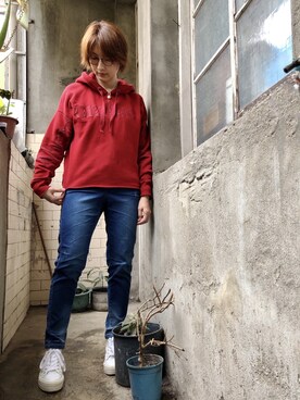 「Abercrombie&Fitch（アバークロンビーアンドフィッチ）のアイテム（パーカー）」を使った、jNさん（レディース・158cm）の冬コーディネート