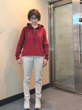 「Abercrombie&Fitch（アバークロンビーアンドフィッチ）のアイテム（パーカー）」を使った、jNさん（レディース・158cm）の冬コーディネート