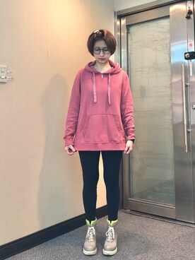 「Abercrombie&Fitch（アバークロンビーアンドフィッチ）のアイテム（パーカー）」を使った、jNさん（レディース・158cm）の春コーディネート