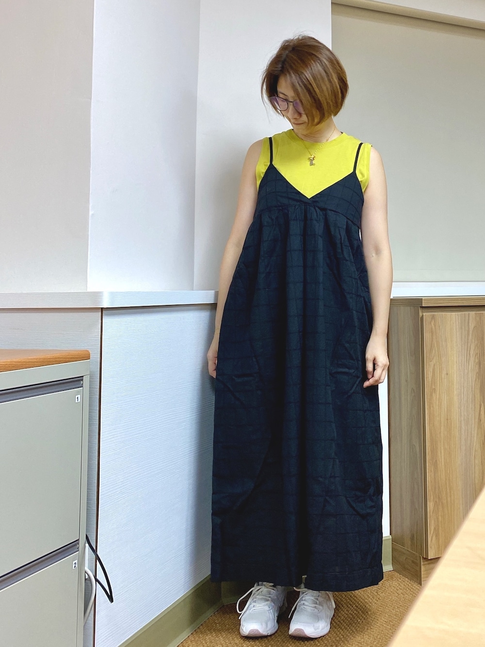 「Lululemon Athleticaのアイテム（タンクトップ、イエロー系）」を使った、jNさん（レディース・158cm）の秋コーディネートの1枚目の写真