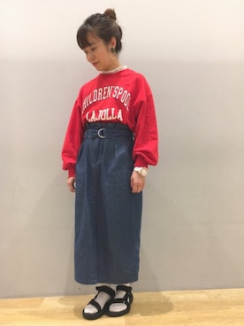 「earth music&ecology（アースミュージックアンドエコロジー）のアイテム（デニムスカート）」を使った、スエツギさん（レディース・145cm）の春コーディネート