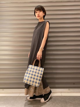 「earth music&ecology（アースミュージックアンドエコロジー）のアイテム（ワンピース）」を使った、のっちさん（レディース・162cm）の春コーディネート