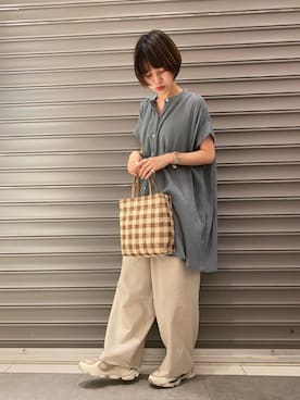 「earth music&ecology（アースミュージックアンドエコロジー）のアイテム（トートバッグ）」を使った、のっちさん（レディース・162cm）の春コーディネート